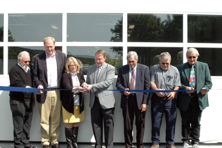 Van Chesnut ribbon cutting