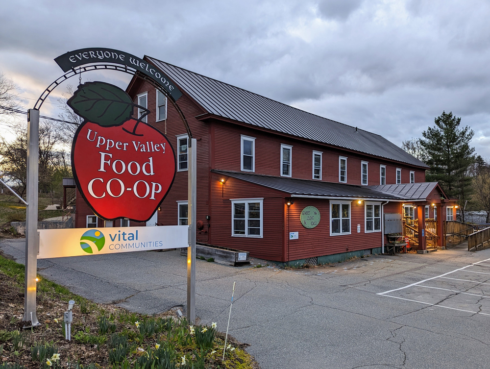 Image for the Point of Interest Dining and Food